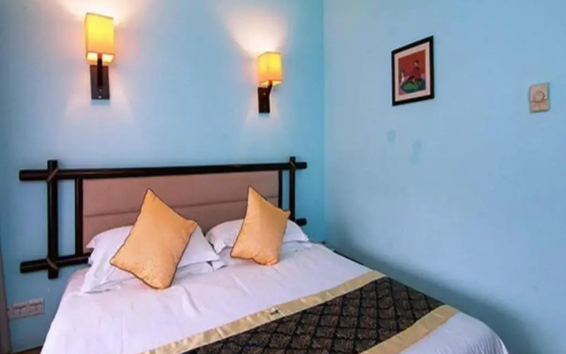 Sunshine 100 You Tan Hotel