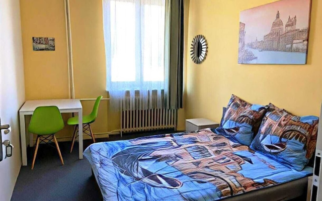 Bon Voyage Apartments