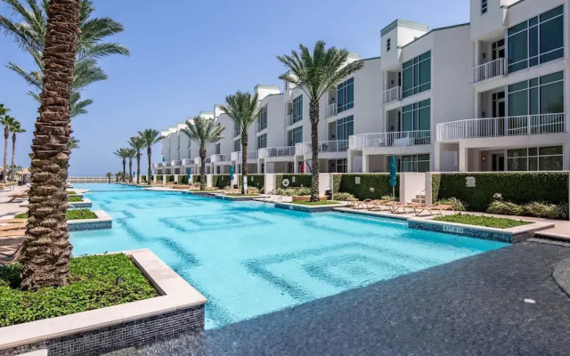 Sapphire Condominiums