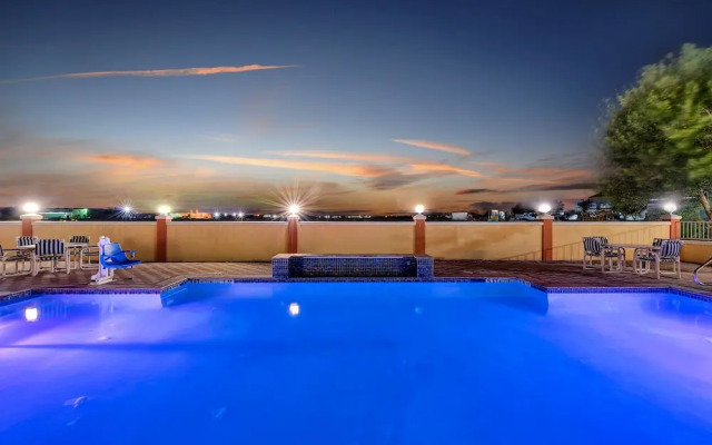 Best Western Plus Arena Inn & Suites