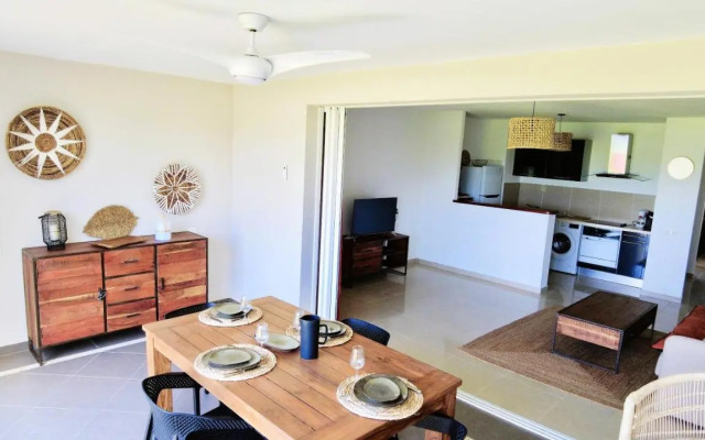 Le Baileys - Spacieux appartement en rez-de-jardin vue lagon