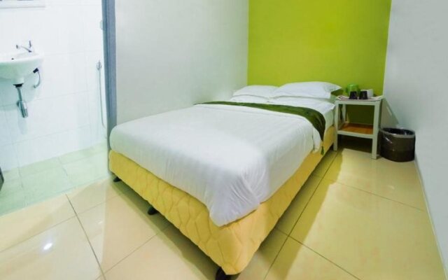Green Hotel