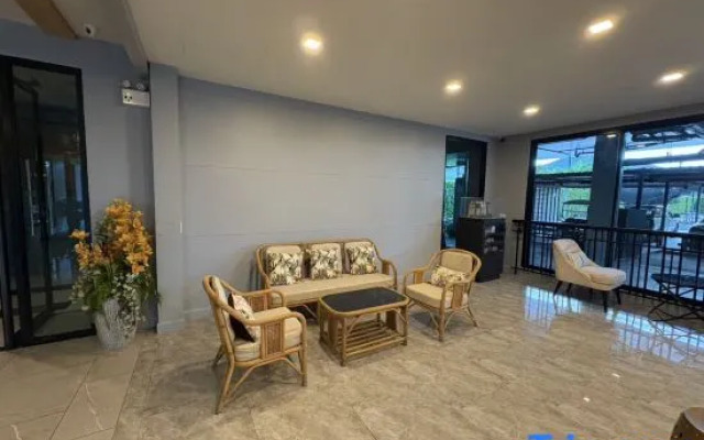 Premier Luxe Hotel