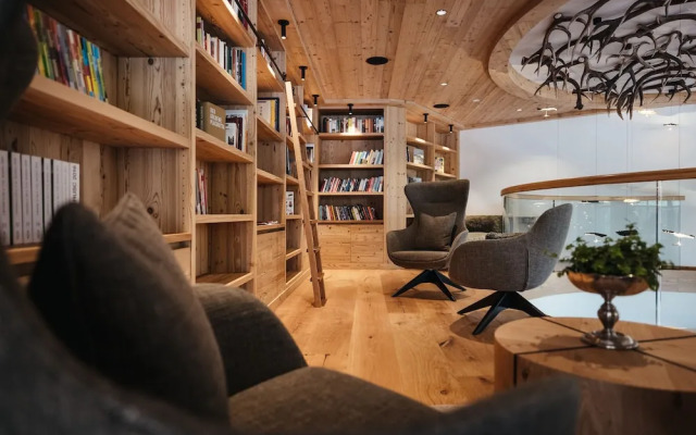 Hotel Kolfuschgerhof