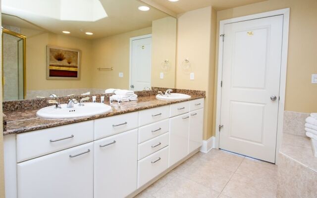 Crb0316 2 Bedroom Condo