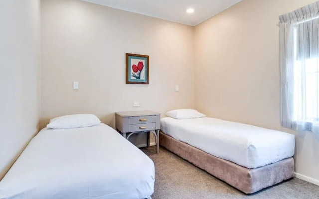 Cumberland Court Motel