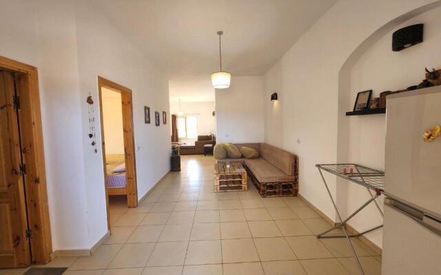 lovely 2 bedroom apartment