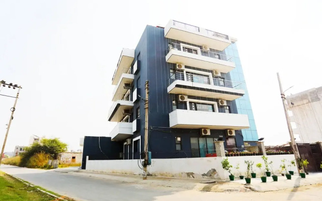 OYO 9382 Sweet Homes