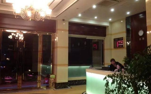 Bai Rong Business Hotel