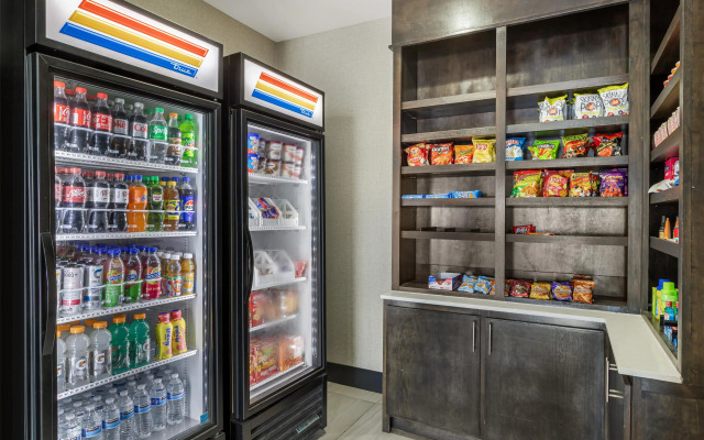 Best Western Plus Waller Hotel