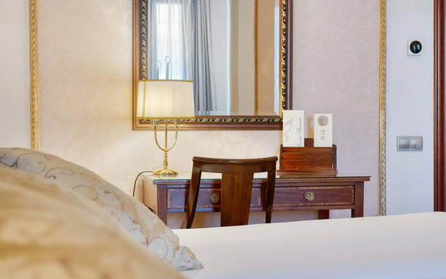 Hotel Roger de Lluria Barcelona