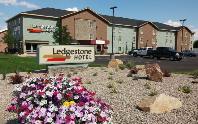 Ledgestone Suites Hotel Vernal