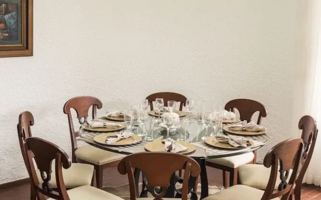 Lima Fabulous  House 5br sleep8 Next Mall