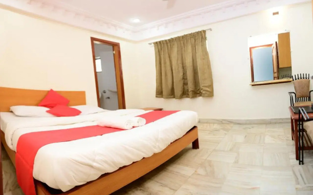 Raja Hotel