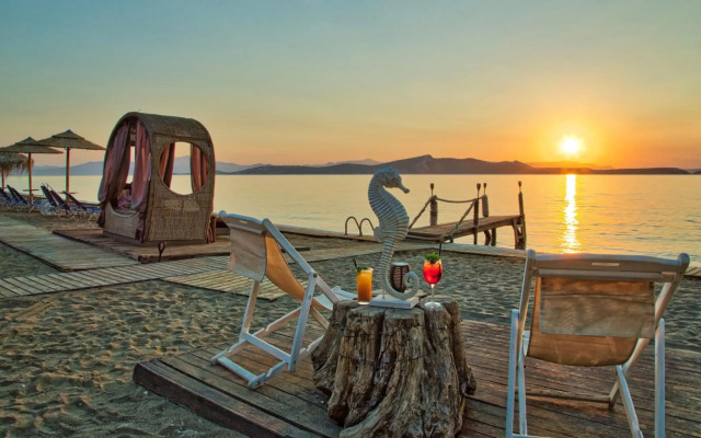 Venus Beach Bungalows Hotel