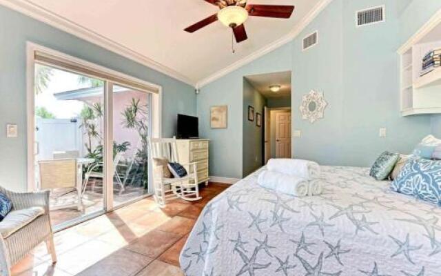 Palm Isle 3201 by RedAwning