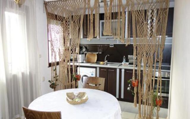 Borani Guest House