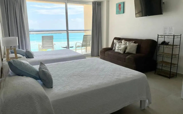 Salvia - Beachfront Studio