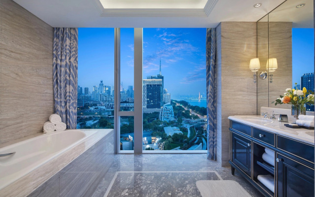 The Azure Qiantang, a Luxury Collection Hotel, Hangzhou
