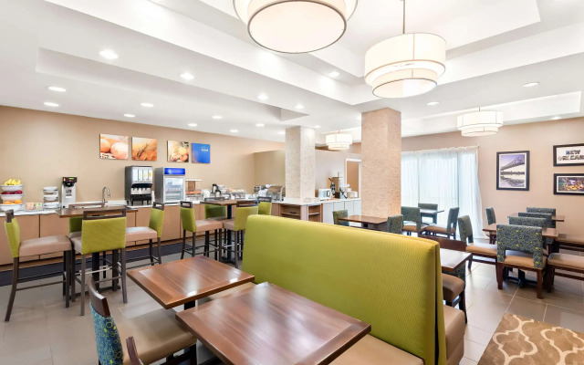 Comfort Suites New Orleans East