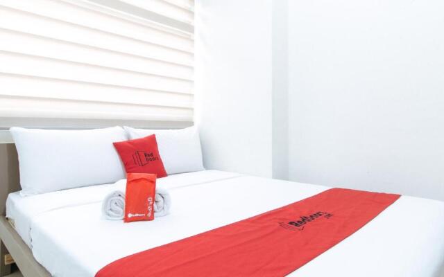 RedDoorz Plus @ Urban Deca Tower Edsa 2