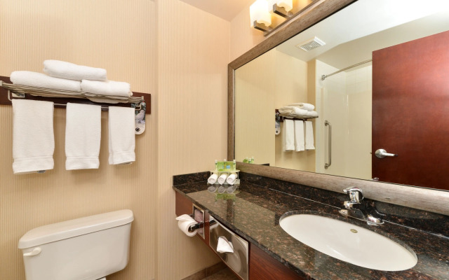 Holiday Inn Express Hotel & Suites Edmonton North by IHG