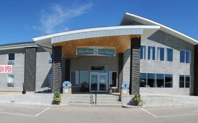 Roadhouse 52 Inn & Suites