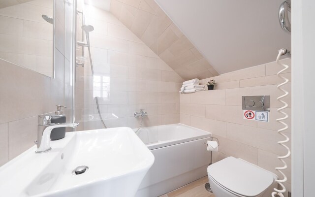Lollo Self Check-in Residence - Lollo Luxury