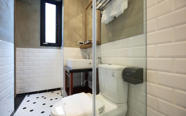 Midori Hostel