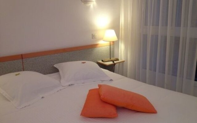 Hotel Orange Marine