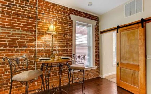 JBH 115 W 2nd Apt #1