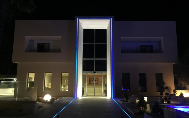 Naias Beach Hotel