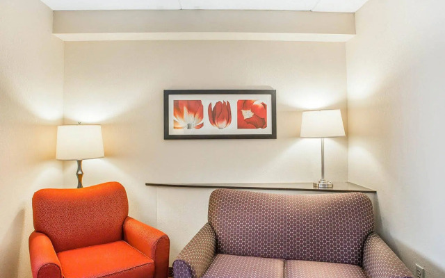 Comfort Suites Manchester