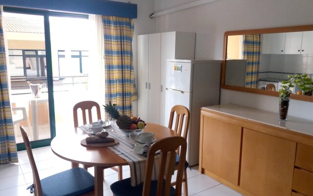 Apartment With one Bedroom in Portimão, With Shared Pool, Furnished Balcony and Wifi