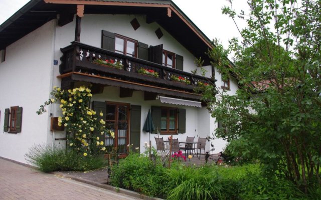 Ferienwohnung Haus Alpenrebe