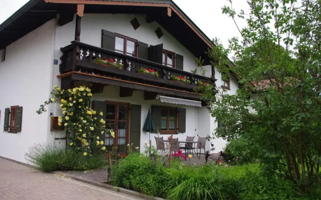 Ferienwohnung Haus Alpenrebe