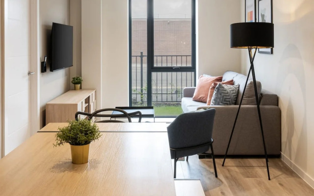 Host Stay Richmond Place 001