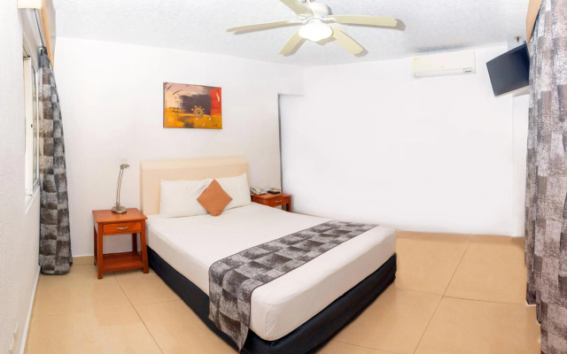 Terracaribe Hotel - In Cancun (Downtown Cancun)