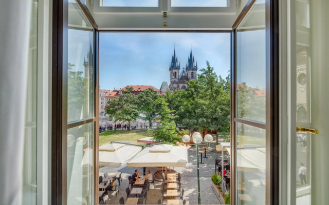 Mikulášská 6 - Old Town Square View Apartments