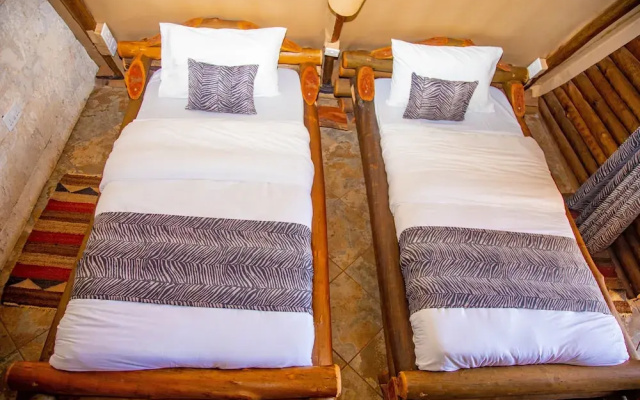Boma Simba Lodge