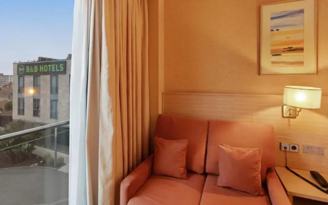 Отель B&B Hotel Tarragona Valls