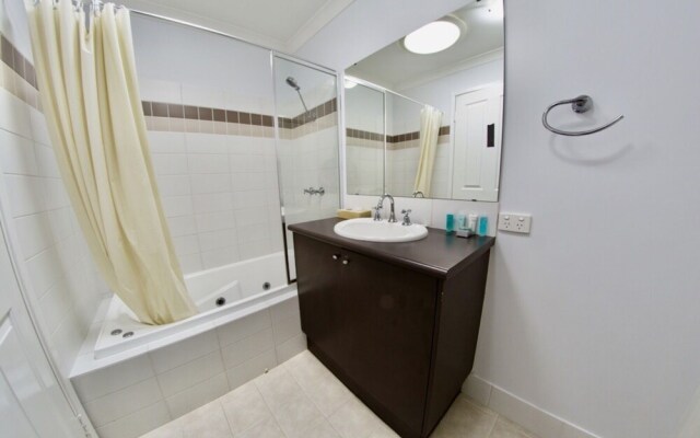 Sea Breeze Broadwater