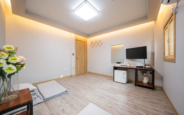 Yangyang Yuchaekkotyanggicheoreom