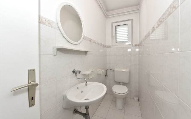 Apartment Mirjana