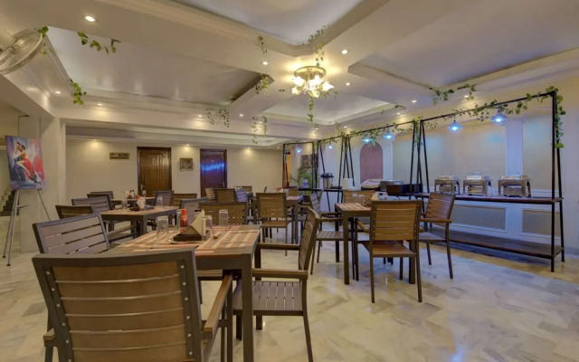 Capital O 1864 Hotel Yuvraj
