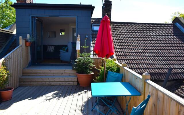 3 Bedroom House With Roof Terrace