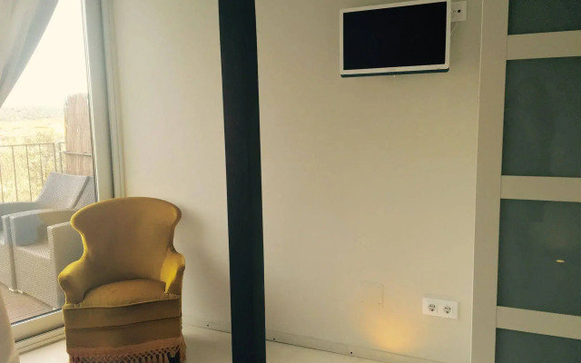 Les Suites - Adults Only