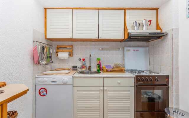 Nice Home in Omisalj With Wifi and 3 Bedrooms