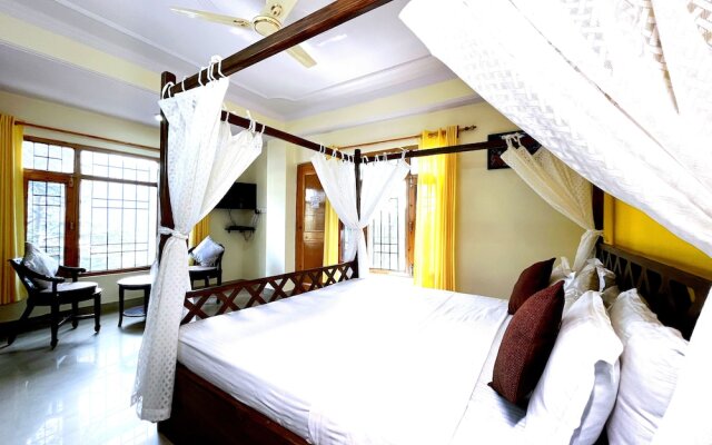 Hill Songey by Dumnu Homes