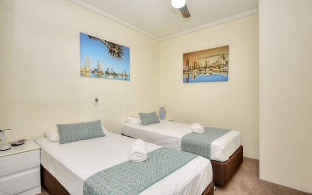 Beachfront Resort 2 Bedroom High Floor